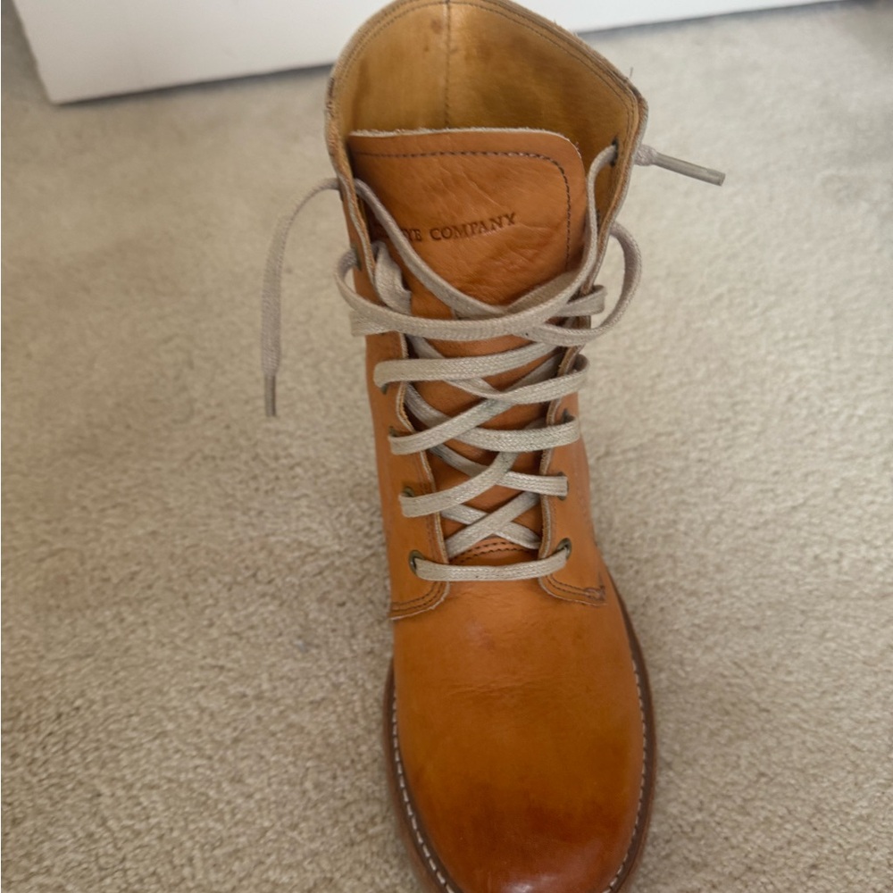 FRYE AND CO. Cognac Leather Lace-Up Ankle Boot